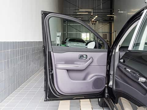 2025 Leapmotor C10 Image 18